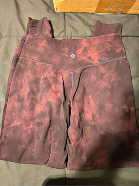 Lululemon Align High-Rise Jogger Athletic Shorts Purple & Pink